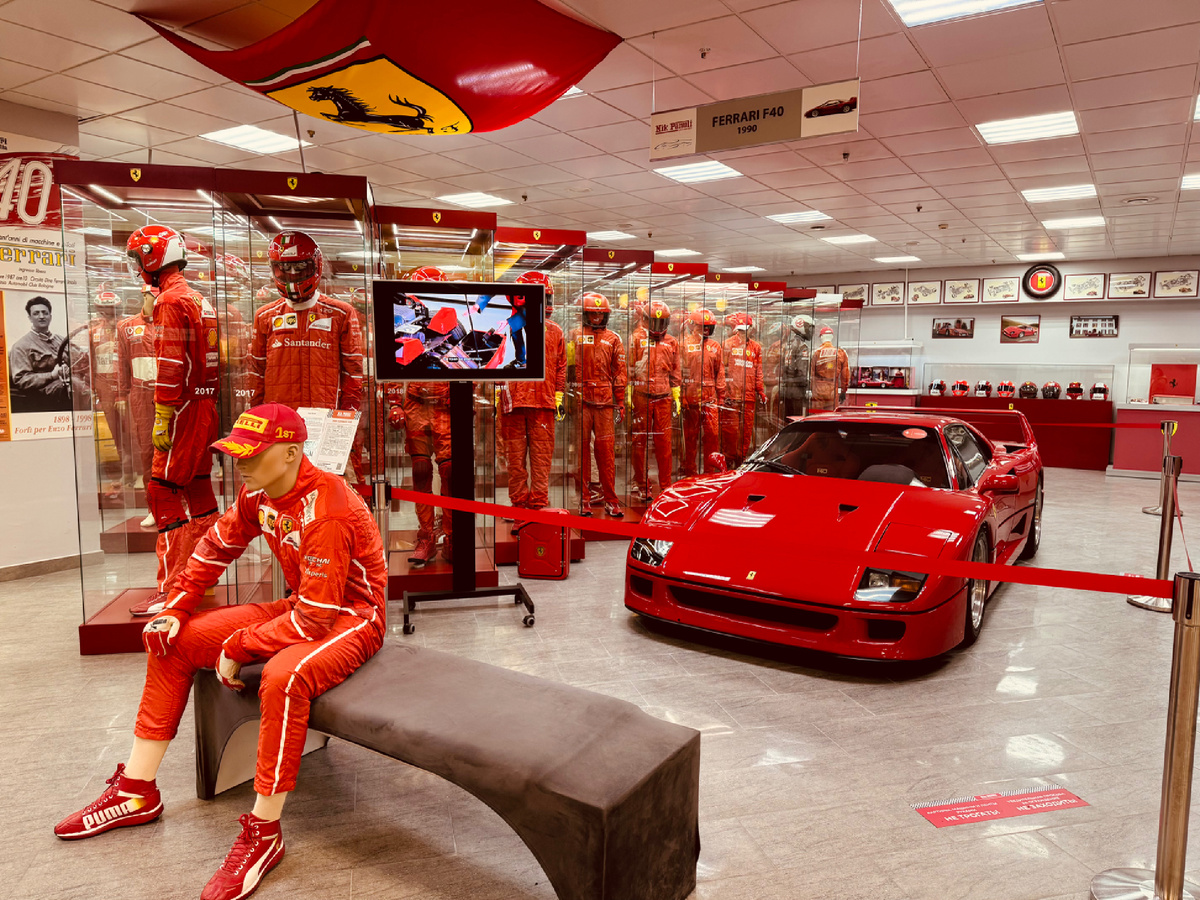 Автомузей Ника Панули, Ferrari
