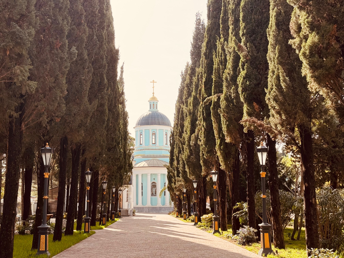 Храм Архангела Михаила, г. Сочи Храм Архангела Михаила, г. Сочи