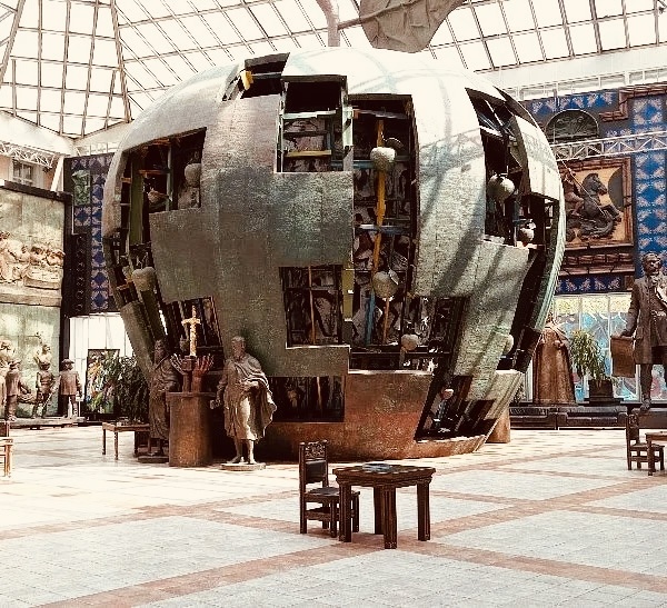 Галерея искусств Зураба Церетели, Москва, ул. Пречистенка, 19 (фото взято с просторов интернета)