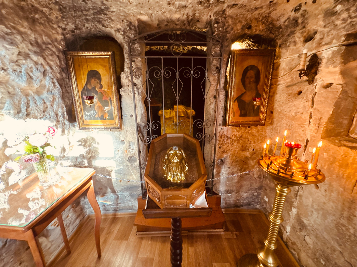 Пещерный храм, Инкерманский Свято-Климентовский пещерный монастырь, Крым