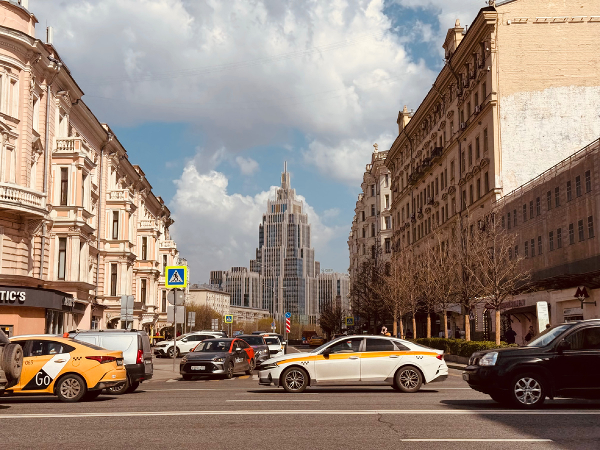 Садовая-Триумфальная улица, г. Москва Садовая-Триумфальная улица, г. Москва