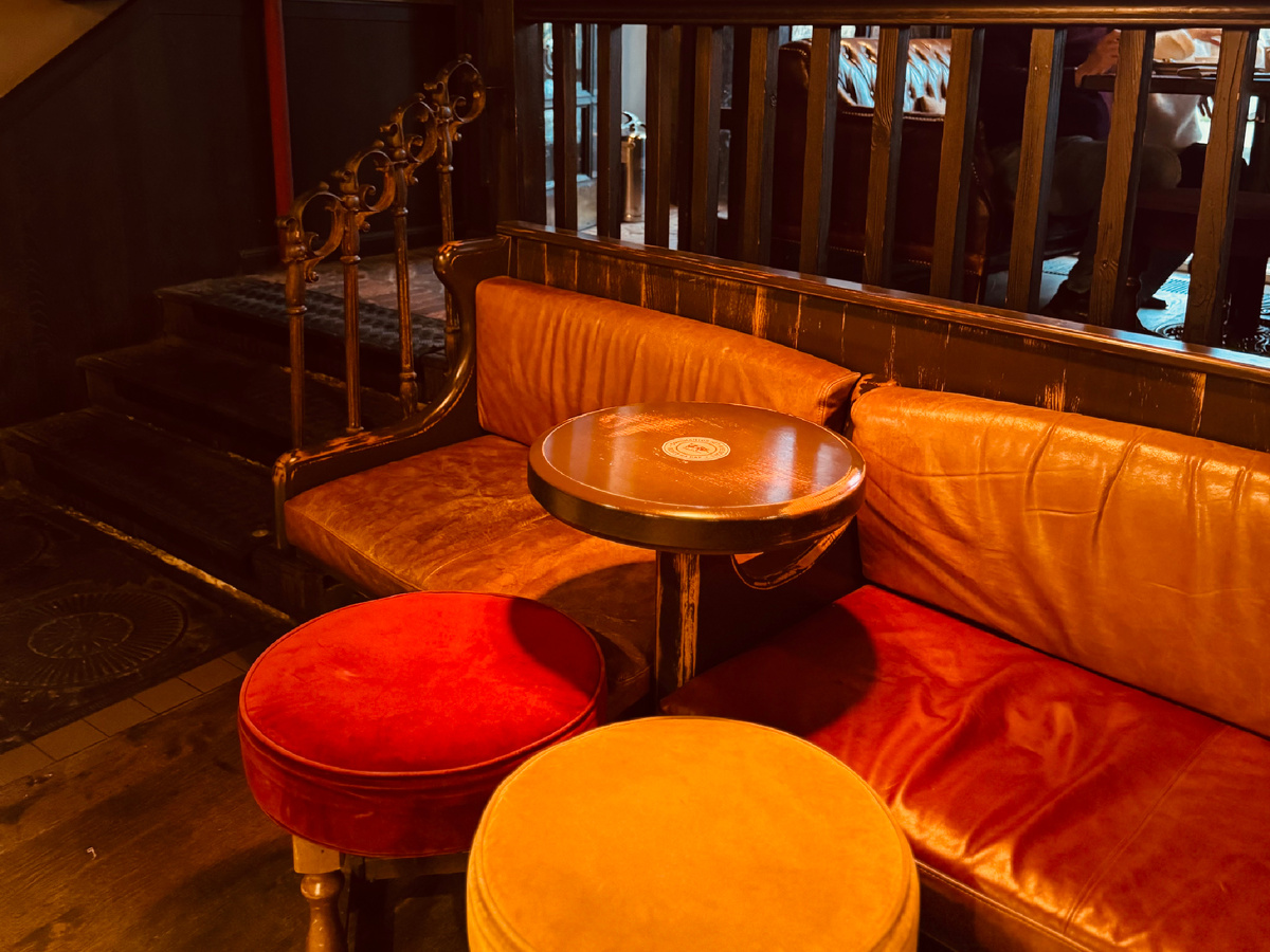 г. Москва, ул. Трубная, паб «Свинья и Роза»